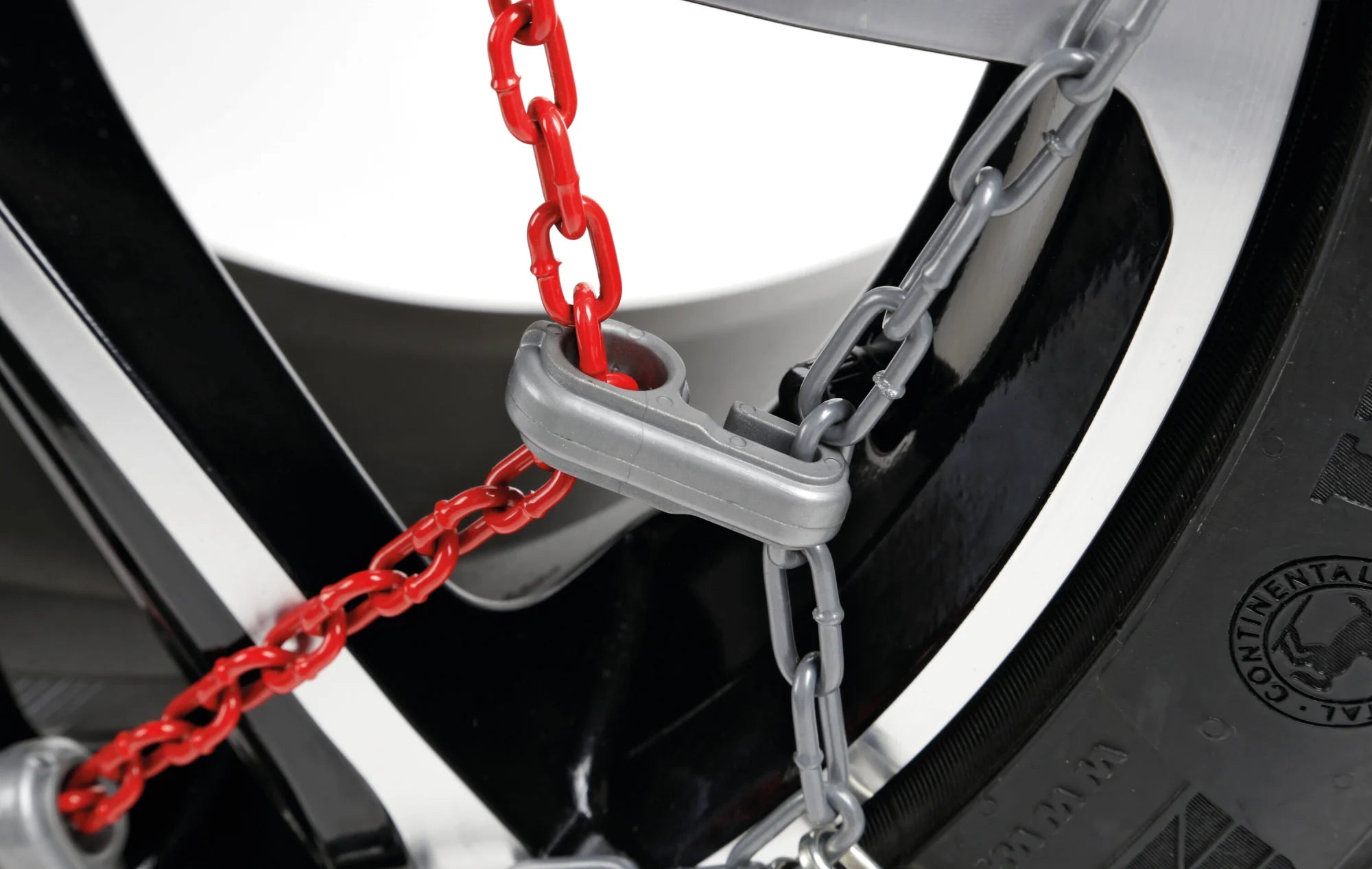 R-12 - Catene da neve autovetture - 2