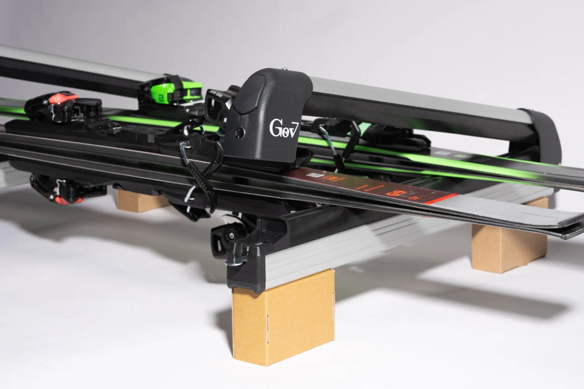 Portasci da barra Storm - Con Chiave - Per 6 paia di sci o 4 snowboard