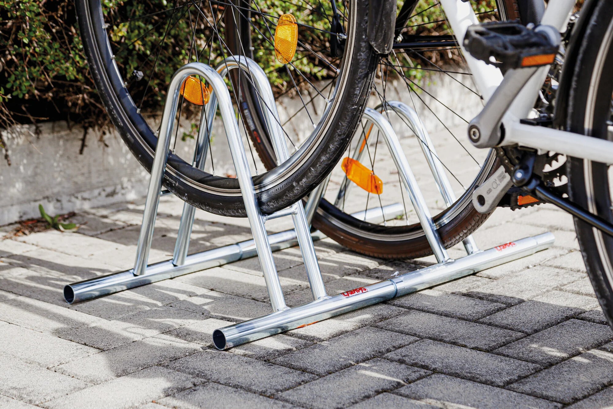 Rastrelliera portabici modulare a 1 posto, tipo alto, ingresso ruota 6 cm