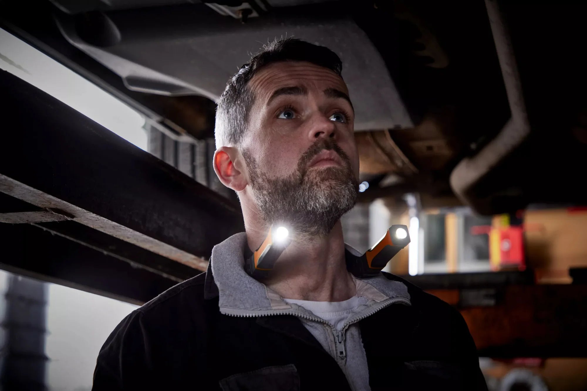 LEDinspect WEARABLE NECKLIGHT, lampada da collo ricaricabile