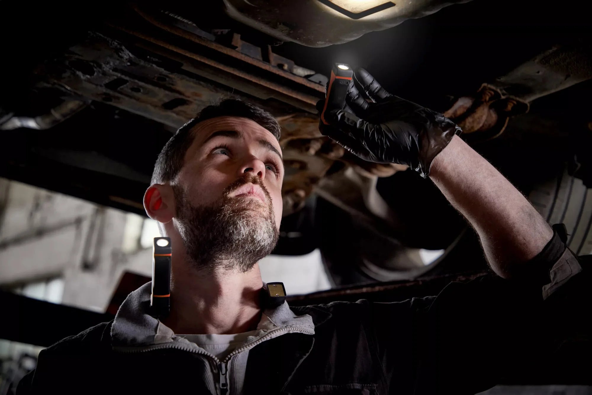 LEDinspect WEARABLE NECKLIGHT, lampada da collo ricaricabile