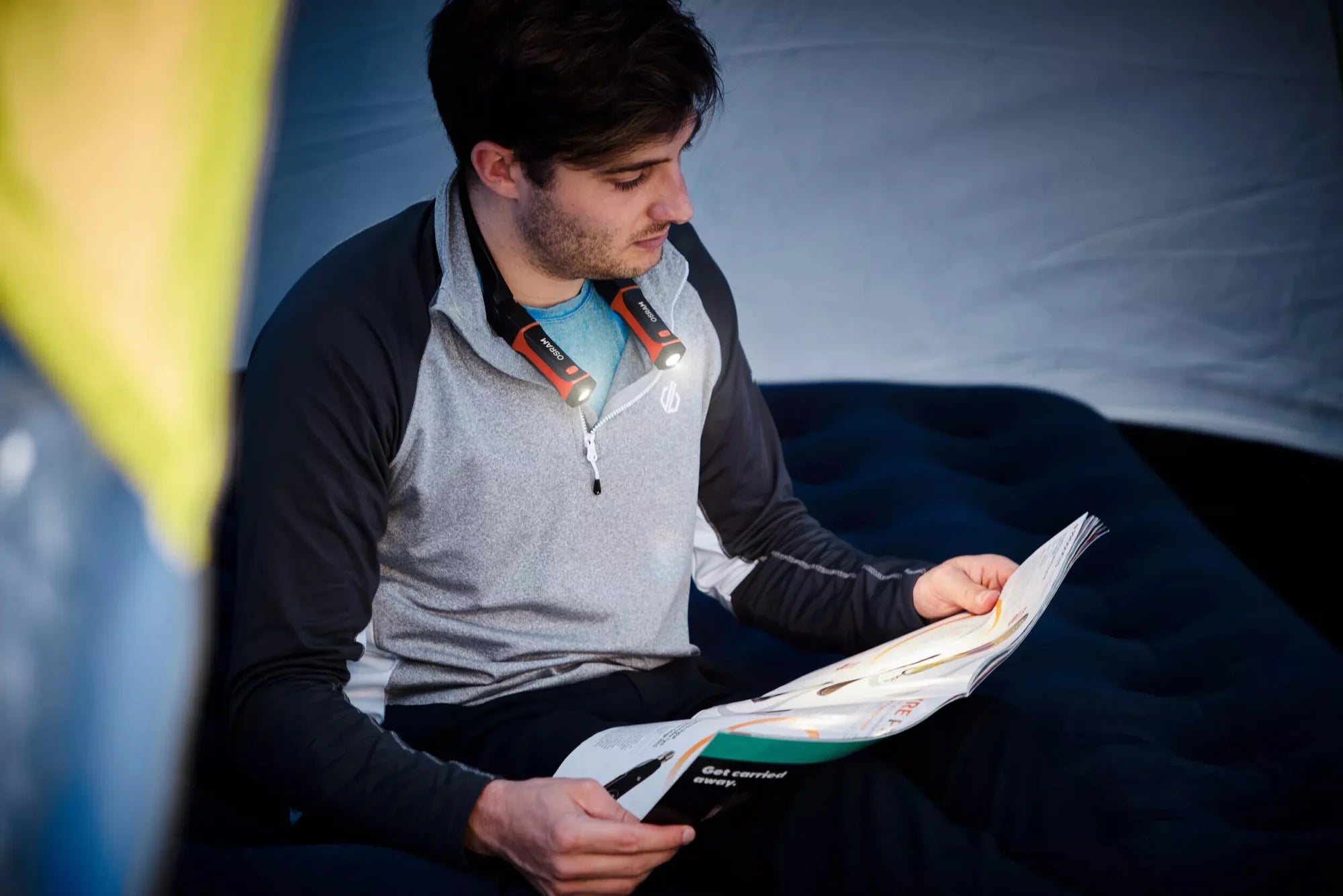 LEDinspect WEARABLE NECKLIGHT, lampada da collo ricaricabile