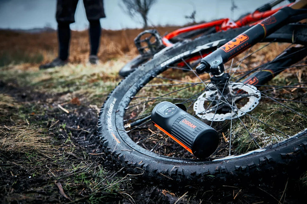 TYREinflate 2000, compressore digitale ricaricabile per pneumatici